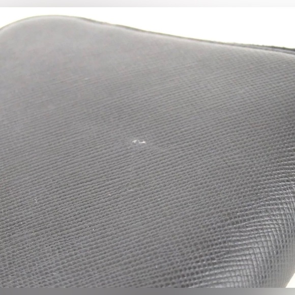 PRADA Saffiano Leather Long Zip Around Wallet 😍🖤 - Picture 16 of 16